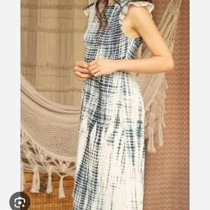 Med THML Blue and White Patterned Midi Dress